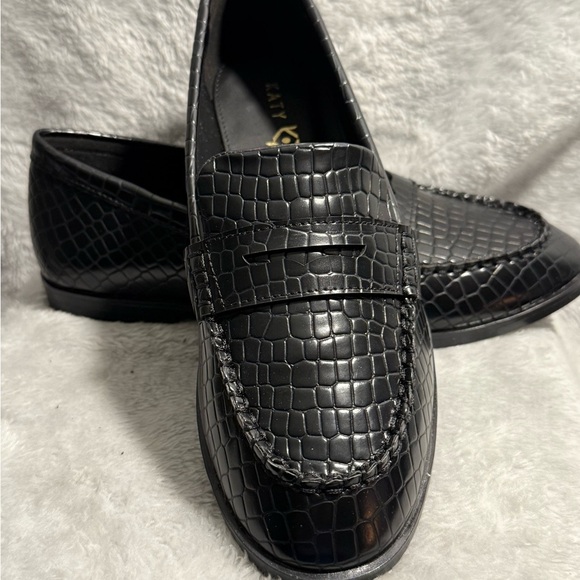 Katie Perry Women Black  Penny Loafers - Picture 1 of 12